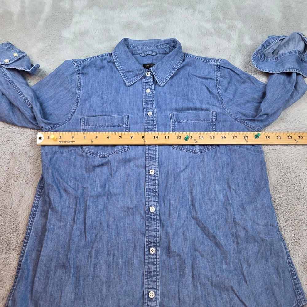 Talbots Chambray Denim Button Down Shirt Womens S Long Sleeve Pocket Blue Cotton - Picture 4 of 6